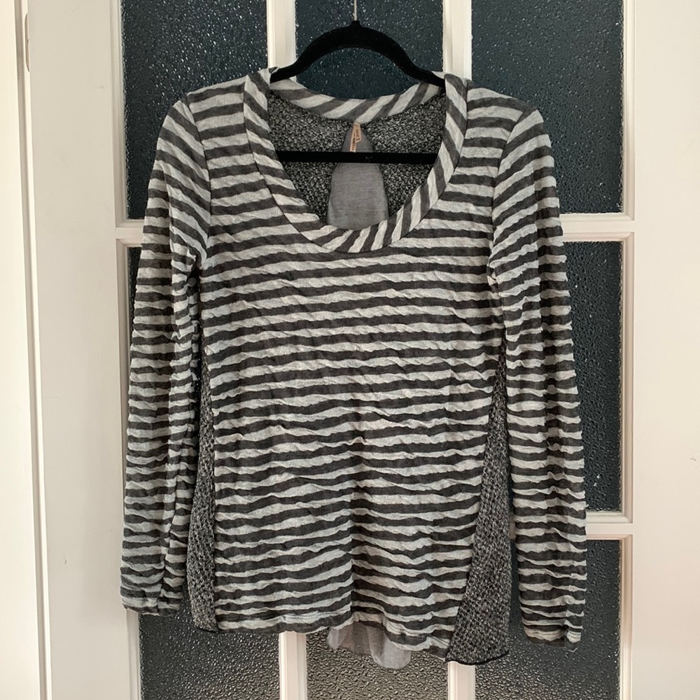 PETE Grey Striped Scoop Neck Long-Sleeve (XS)